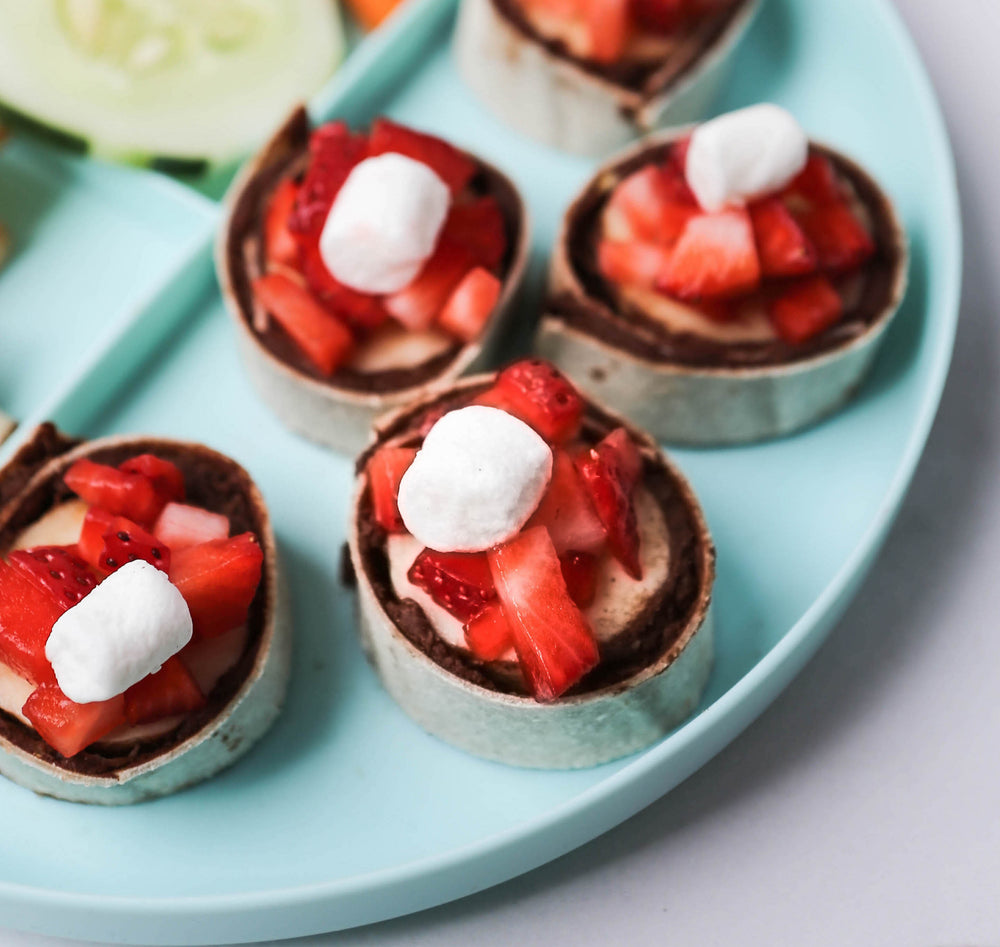 Strawberry Banana Roll-Ups with Chocolate Hummus